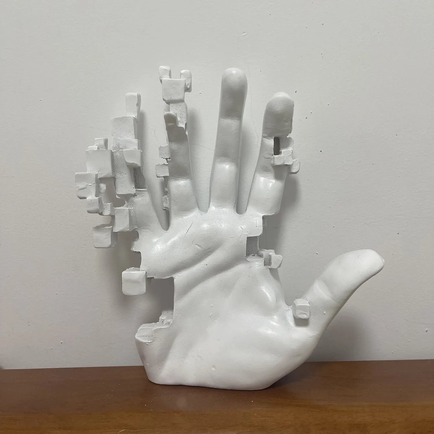 Nordic-style resin mosaic palm sculpture art piece for home décor, living room or hallway cabinet ornament, contemporary decorat